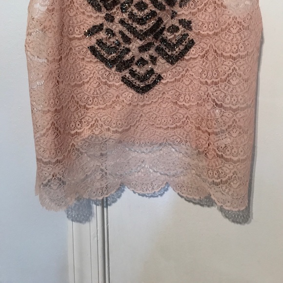 TOPSHOP Pale pink/mauve beaded lace tank top. Beads are brown - Picture 2 of 4